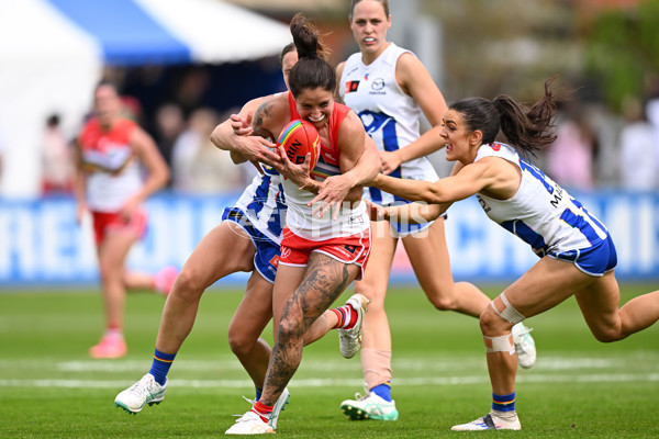 AFLW 2024 Round 07 - North Melbourne v Sydney - A-55266669