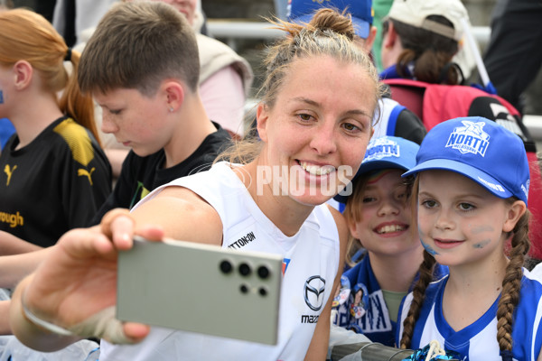 AFLW 2024 Round 07 - North Melbourne v Sydney - A-55266681