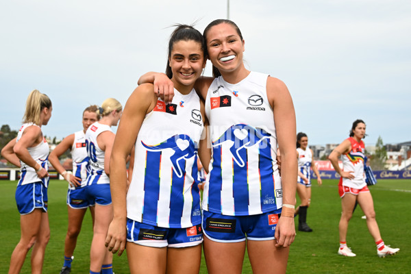 AFLW 2024 Round 07 - North Melbourne v Sydney - A-55267336