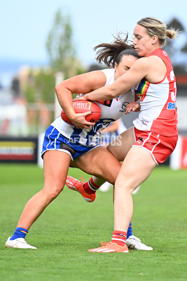 AFLW 2024 Round 07 - North Melbourne v Sydney - A-55267386