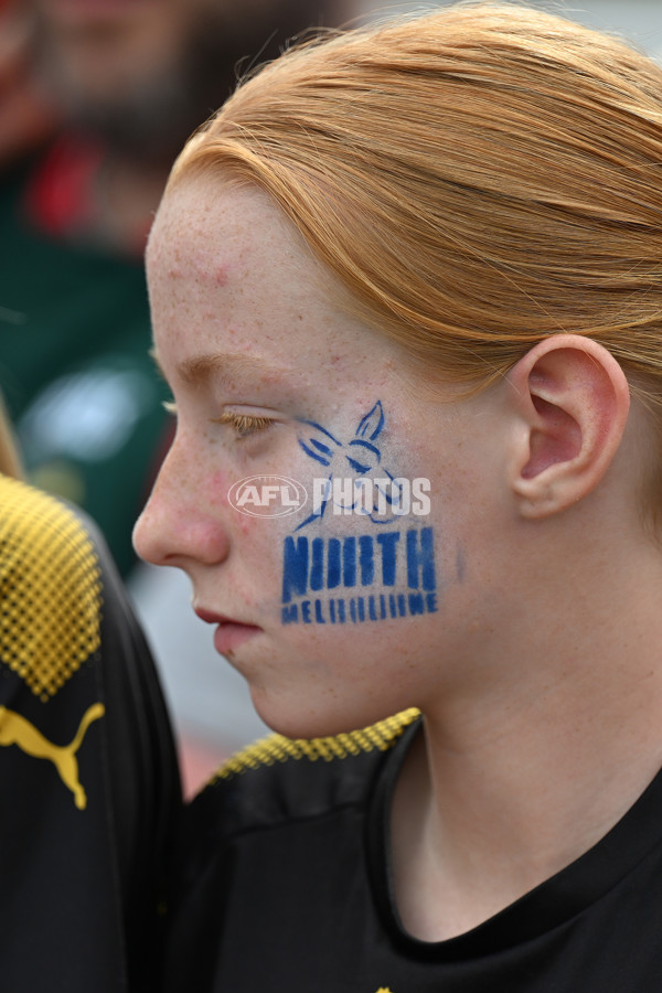 AFLW 2024 Round 07 - North Melbourne v Sydney - A-55270019