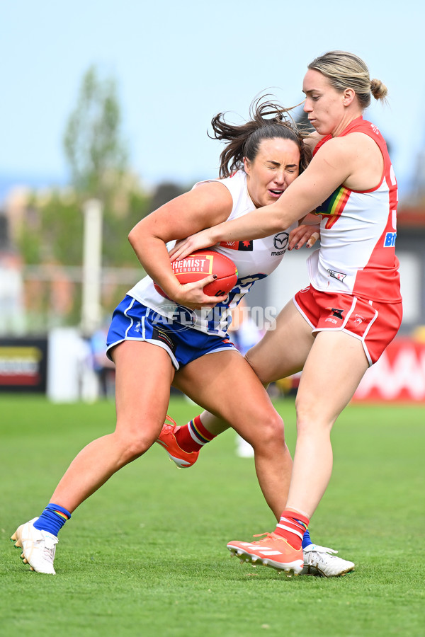 AFLW 2024 Round 07 - North Melbourne v Sydney - A-55273093