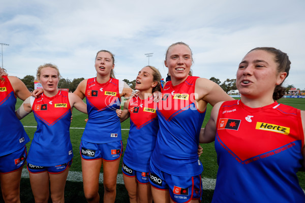 AFLW 2024 Round 07 - St Kilda v Melbourne - A-55275099