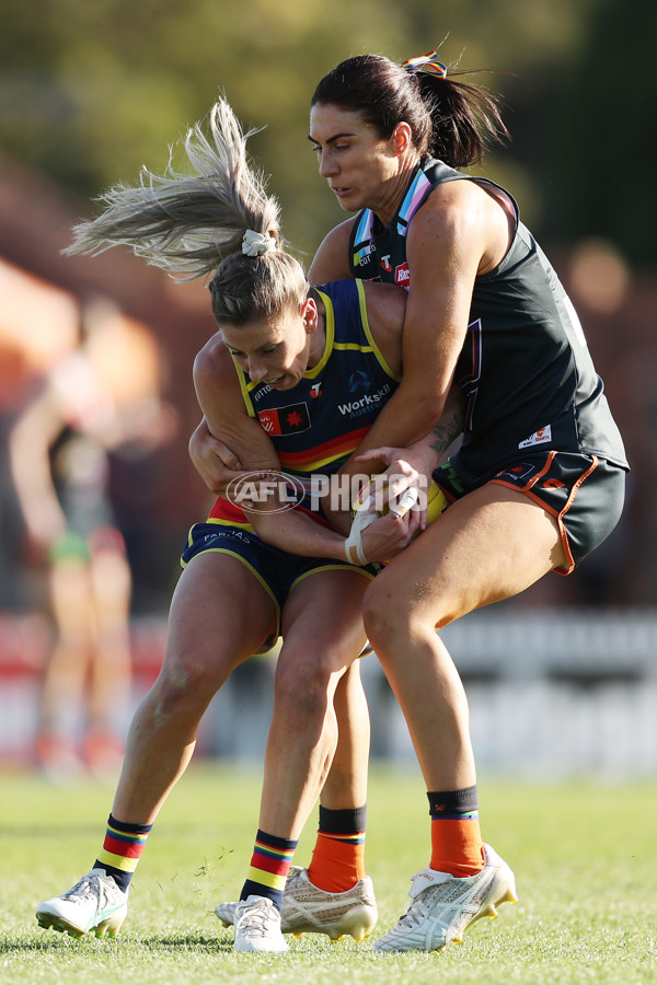 AFLW 2024 Round 07 - GWS v Adelaide - A-55275174