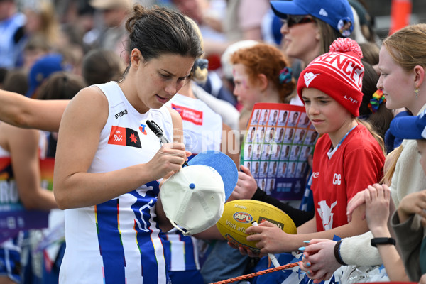 AFLW 2024 Round 07 - North Melbourne v Sydney - A-55278088