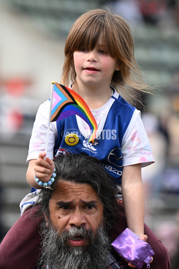 AFLW 2024 Round 07 - North Melbourne v Sydney - A-55278666