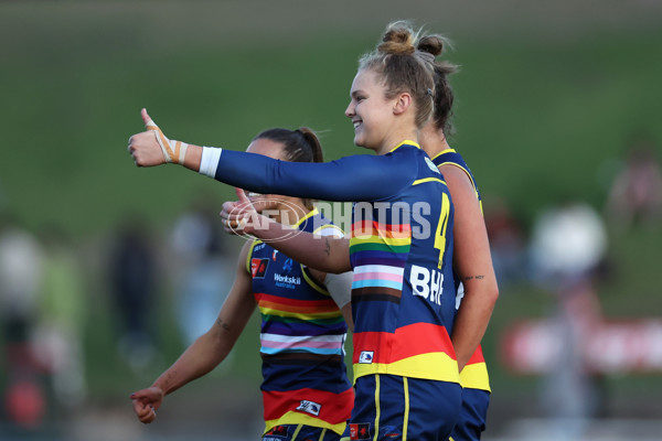 AFLW 2024 Round 07 - GWS v Adelaide - A-55281076