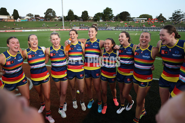 AFLW 2024 Round 07 - GWS v Adelaide - A-55281092