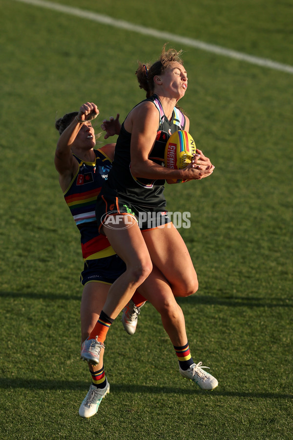 AFLW 2024 Round 07 - GWS v Adelaide - A-55281645