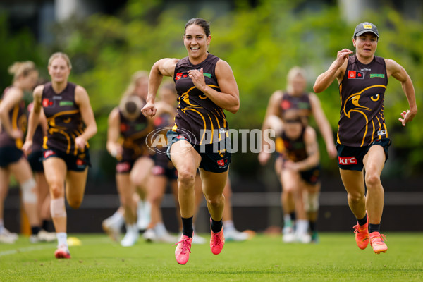 AFLW 2024 Training - Hawthorn 171024 - A-55304865