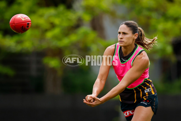 AFLW 2024 Training - Hawthorn 171024 - A-55304867