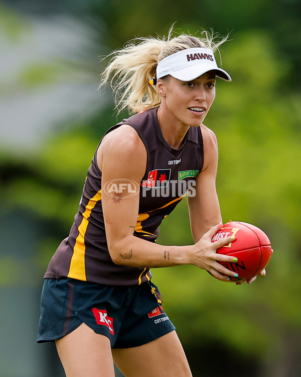 AFLW 2024 Training - Hawthorn 171024 - A-55320657