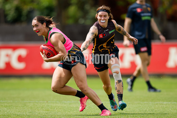 AFLW 2024 Training - Hawthorn 171024 - A-55320671