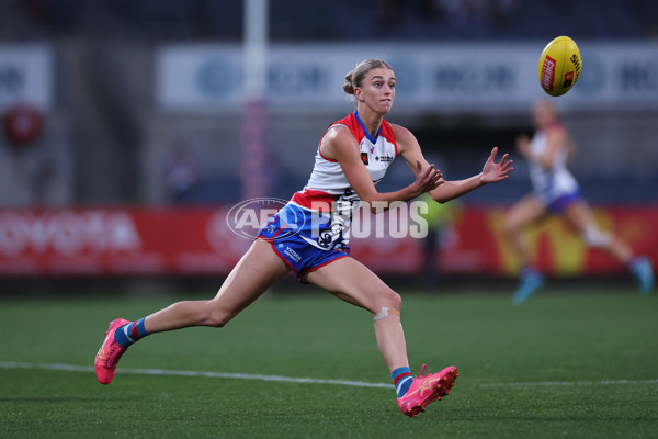 AFLW 2024 Round 08 - Carlton v Western Bulldogs - A-55324661