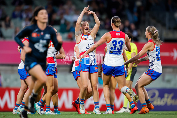 AFLW 2024 Round 08 - Carlton v Western Bulldogs - A-55326597