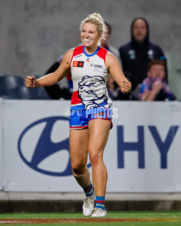 AFLW 2024 Round 08 - Carlton v Western Bulldogs - A-55327087