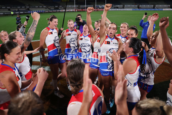 AFLW 2024 Round 08 - Carlton v Western Bulldogs - A-55329361