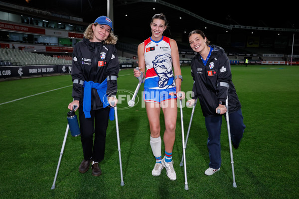 AFLW 2024 Round 08 - Carlton v Western Bulldogs - A-55329670