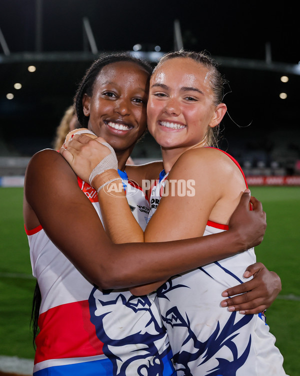 AFLW 2024 Round 08 - Carlton v Western Bulldogs - A-55329679