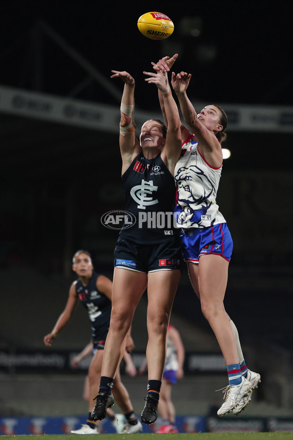 AFLW 2024 Round 08 - Carlton v Western Bulldogs - A-55329716