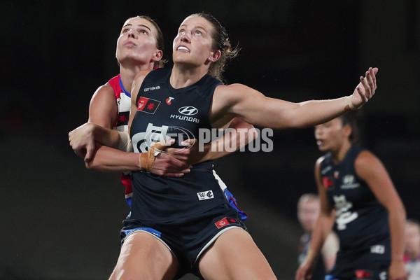 AFLW 2024 Round 08 - Carlton v Western Bulldogs - A-55329717