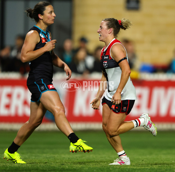 AFLW 2024 Round 08 - Port Adelaide v St Kilda - A-55331888