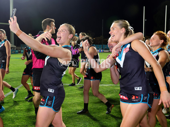 AFLW 2024 Round 08 - Port Adelaide v St Kilda - A-55336490