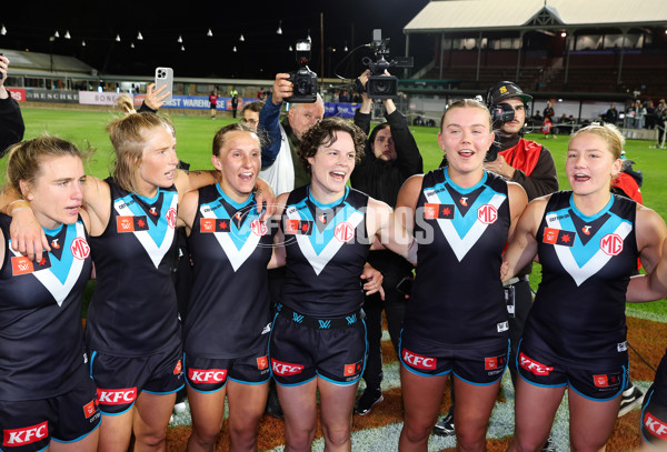 AFLW 2024 Round 08 - Port Adelaide v St Kilda - A-55336493