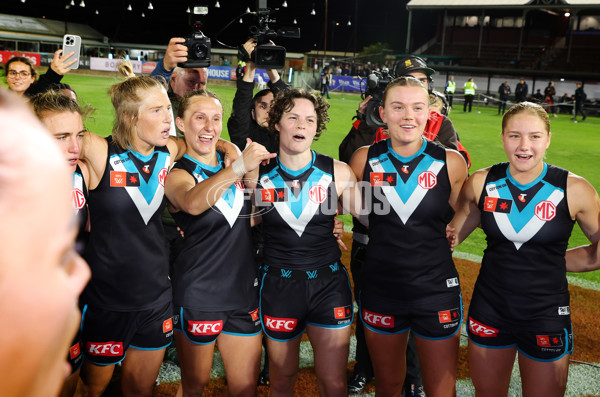 AFLW 2024 Round 08 - Port Adelaide v St Kilda - A-55336496