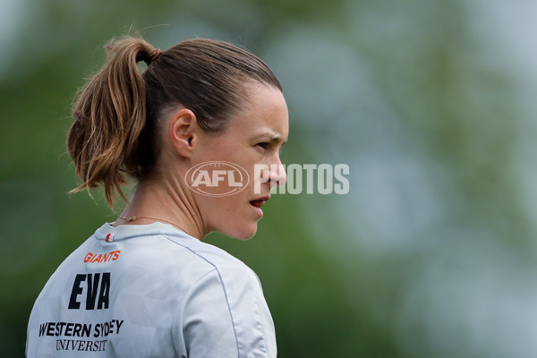 AFLW 2024 Round 08 - Hawthorn v GWS - A-55336573