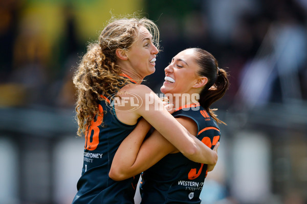 AFLW 2024 Round 08 - Hawthorn v GWS - A-55339778