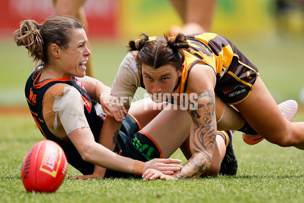 AFLW 2024 Round 08 - Hawthorn v GWS - A-55341958