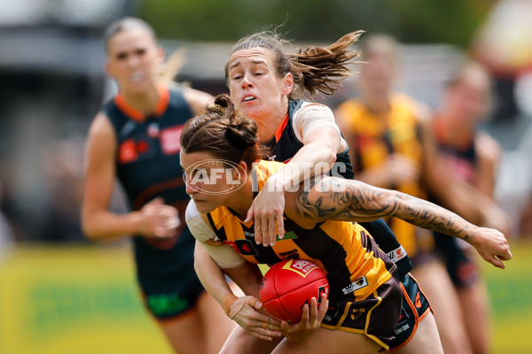 AFLW 2024 Round 08 - Hawthorn v GWS - A-55341963