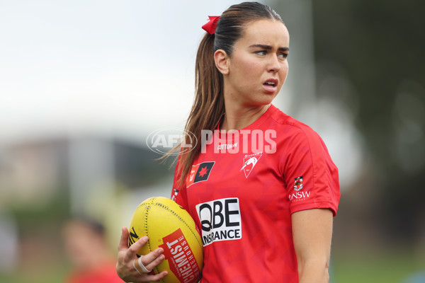 AFLW 2024 Round 08 - Sydney v Gold Coast - A-55344371
