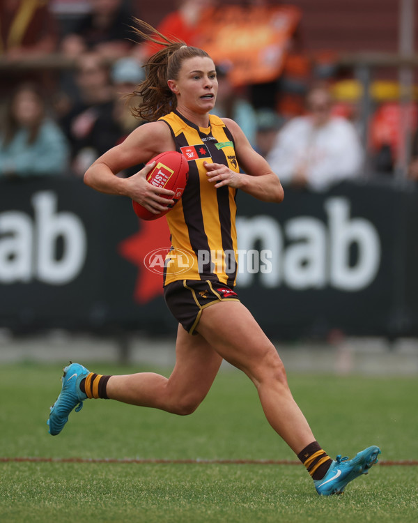 AFLW 2024 Round 08 - Hawthorn v GWS - A-55344392