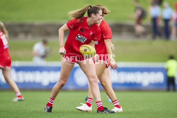 AFLW 2024 Round 08 - Sydney v Gold Coast - A-55344401