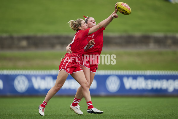 AFLW 2024 Round 08 - Sydney v Gold Coast - A-55344405