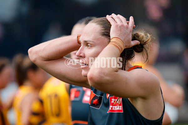 AFLW 2024 Round 08 - Hawthorn v GWS - A-55344419