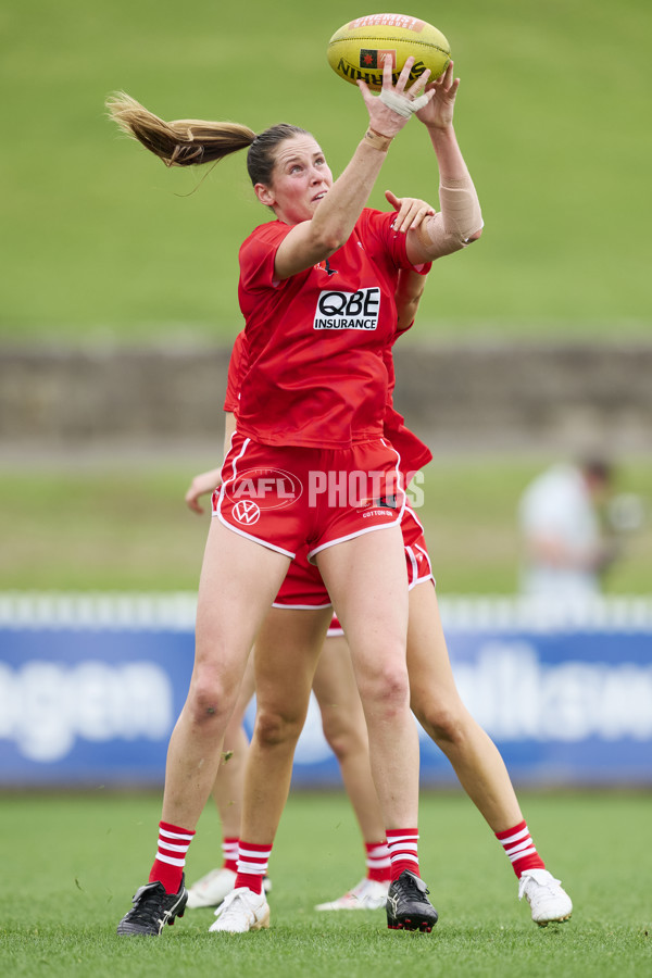 AFLW 2024 Round 08 - Sydney v Gold Coast - A-55345577