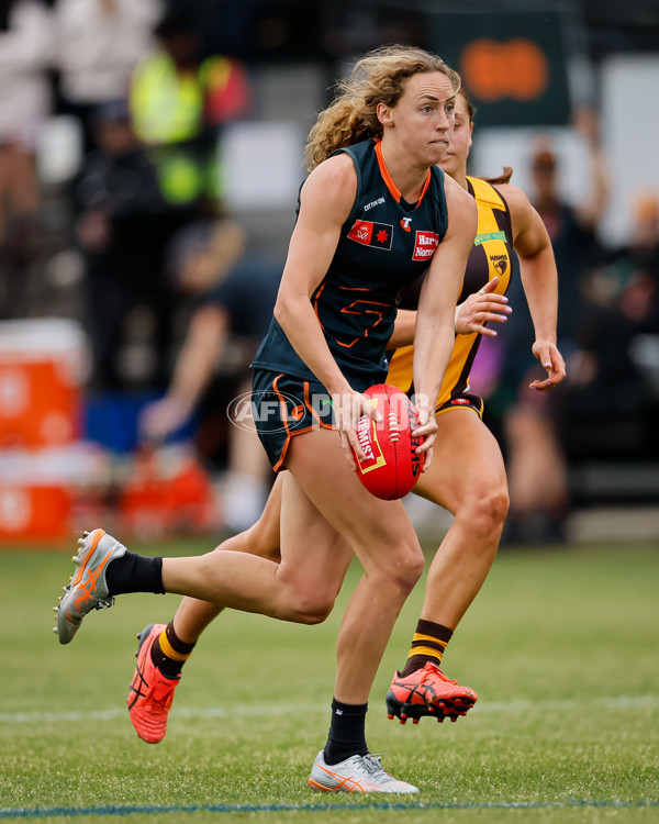 AFLW 2024 Round 08 - Hawthorn v GWS - A-55347013