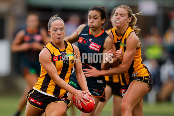 AFLW 2024 Round 08 - Hawthorn v GWS - A-55347014