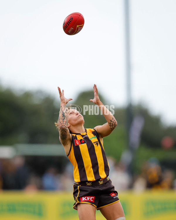 AFLW 2024 Round 08 - Hawthorn v GWS - A-55347021