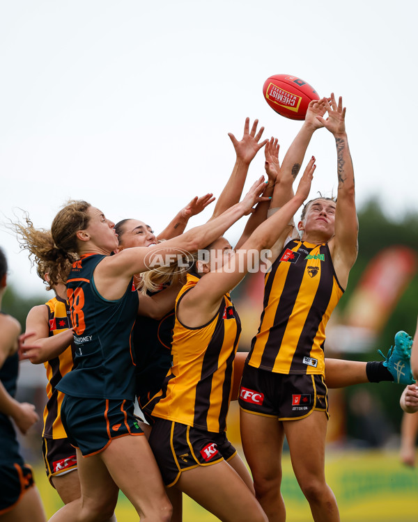 AFLW 2024 Round 08 - Hawthorn v GWS - A-55347024