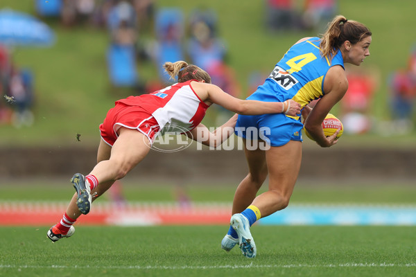 AFLW 2024 Round 08 - Sydney v Gold Coast - A-55347065