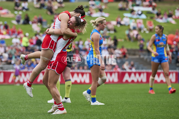 AFLW 2024 Round 08 - Sydney v Gold Coast - A-55348814