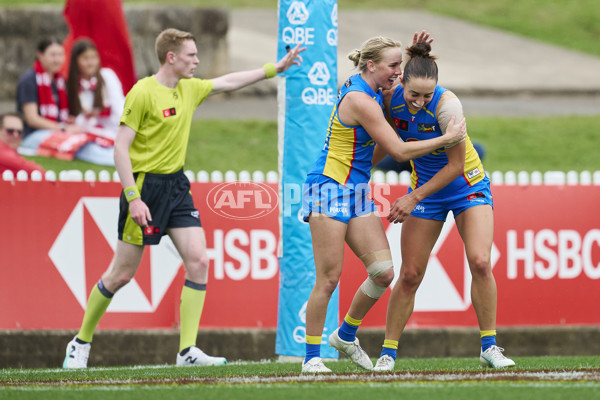 AFLW 2024 Round 08 - Sydney v Gold Coast - A-55348839