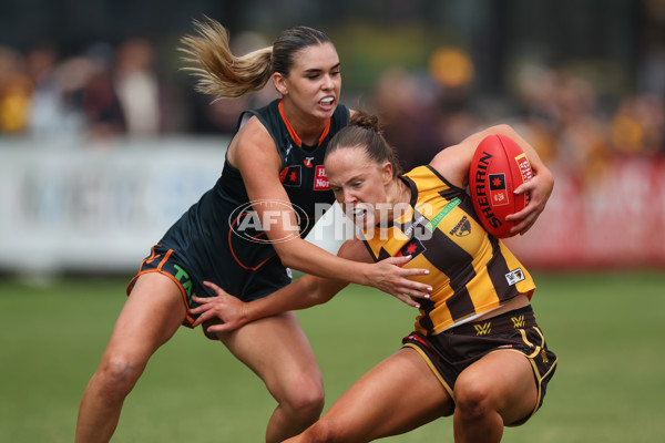 AFLW 2024 Round 08 - Hawthorn v GWS - A-55348860