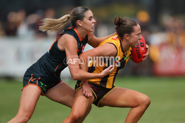 AFLW 2024 Round 08 - Hawthorn v GWS - A-55348861