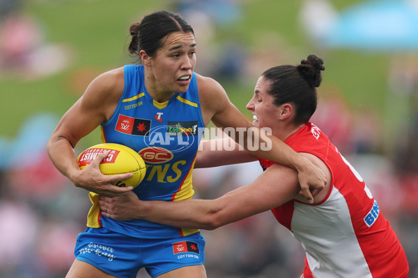 AFLW 2024 Round 08 - Sydney v Gold Coast - A-55348872