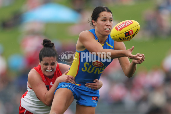 AFLW 2024 Round 08 - Sydney v Gold Coast - A-55348873